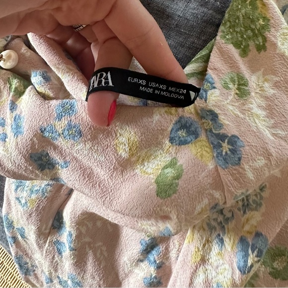 Zara Floral Maxi Dress with V Back, Rolled Shoulder detail - Picture 10 of 10